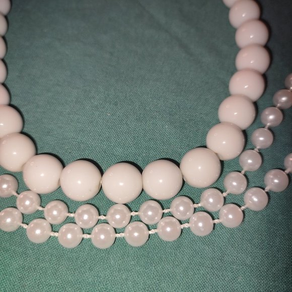 Lot bundle 2 Necklaces white long short base of the neck Pearls vintage Boho - Picture 1 of 2